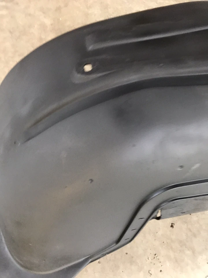 Oldsmobile Cutlass S 442 1970-1972 guardabarros forro rueda delantera lado pasajero bien Foto 3 de 4
