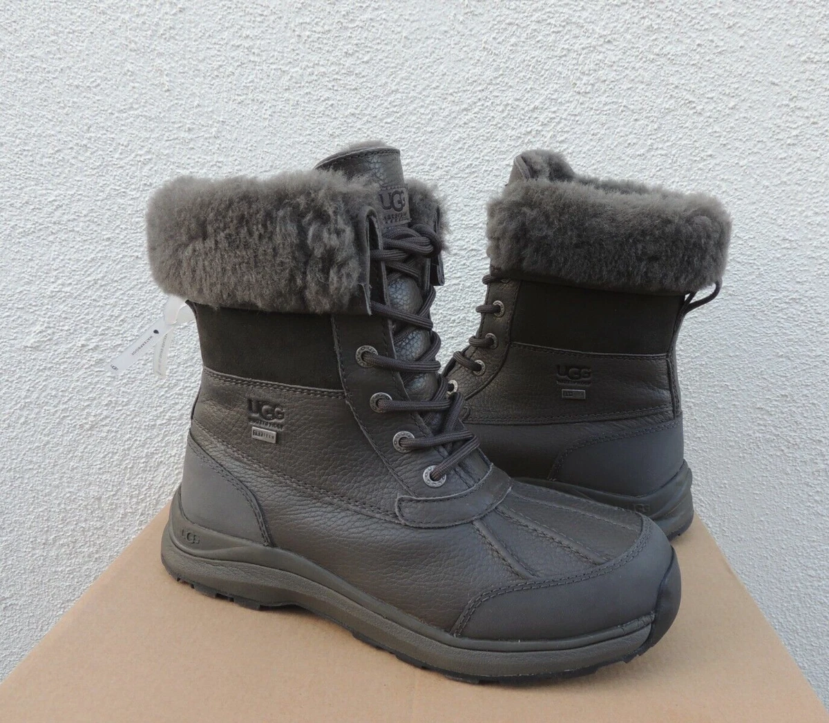 Ugg black olive color deals