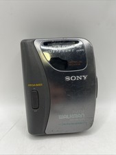 Sony Walkman AM/FM Radio Cassette WM-FX323 for parts or repair WORKS READ DESC