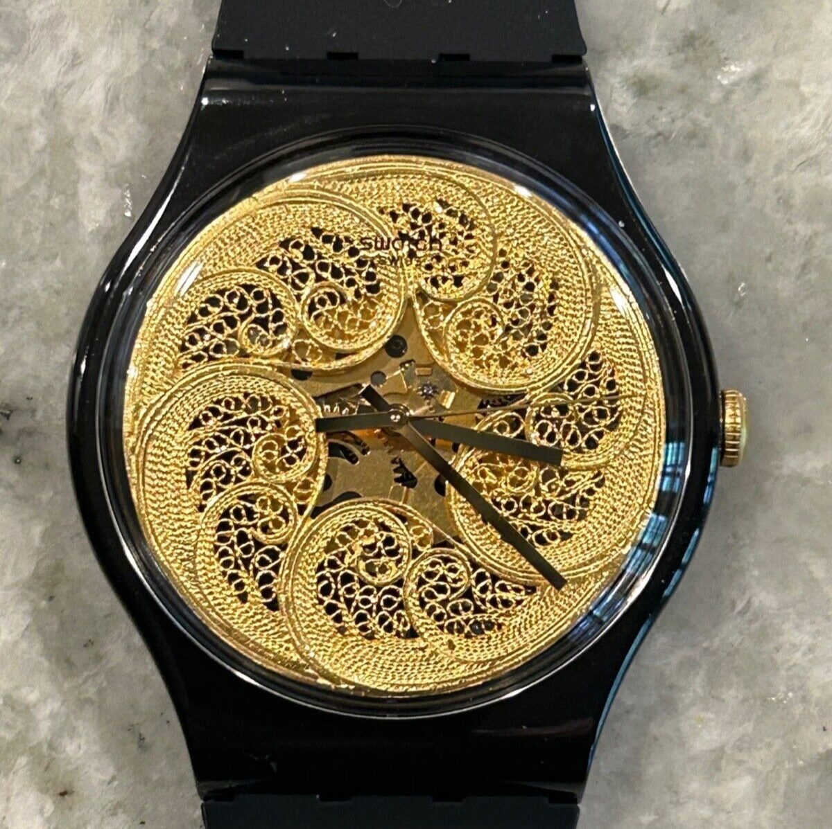 Swatch Art Special – Lookseasy - SUOZ212S - 2015 - 491 / 999 Swatch Art Special – Lookseasy - SUOZ212S - 2015 - 491 / 999