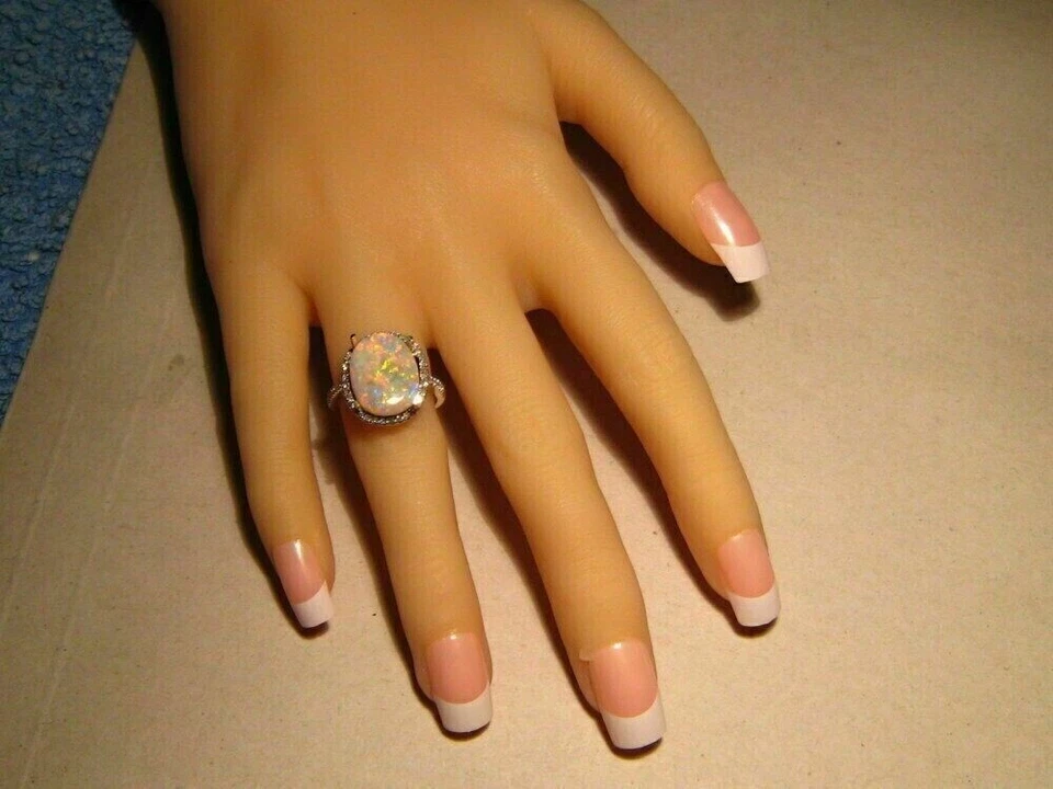 Colgante de halo de ópalo de fuego genuino de corte ovalado de 2,10 quilates enchapado en oro amarillo de 14 quilates cadena gratis Foto 2 de 4