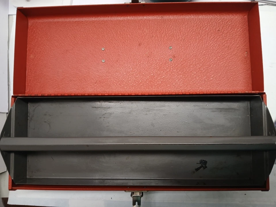 Vintage Kennedy Red Tool boxe No Rust Extremely Rare Condition - Image 3 of 4