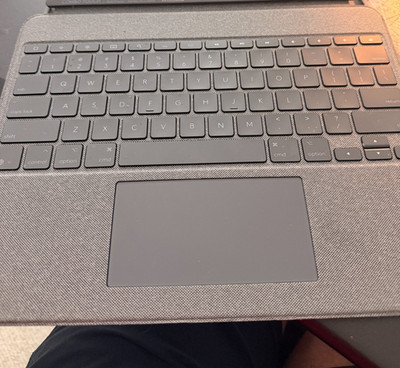 Logitech - Combo Touch iPad Pro Keyboard Folio for Apple iPad Pro 11'' -   Pics