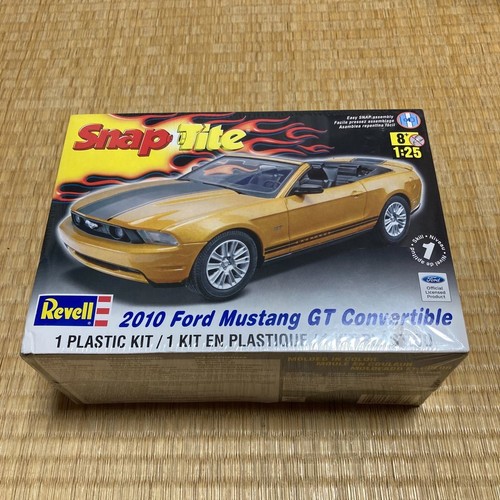 Revell 2010Ford Mustang Gt Compatible Unassembled