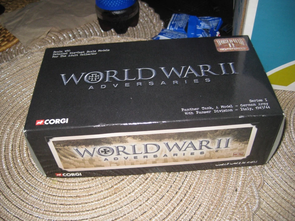 MIB Panther Tank, A Model Italy, 1943/44 by Corgi Classics in 1/50 scale - 2003 - Image 3 of 3