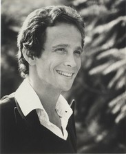 Joel Grey Broadway & Film star 1970's Publicity Portrait Original 7x9 Photo Joel Grey Broadway & Film star 1970's Publicity Portrait Original 7x9 Photo