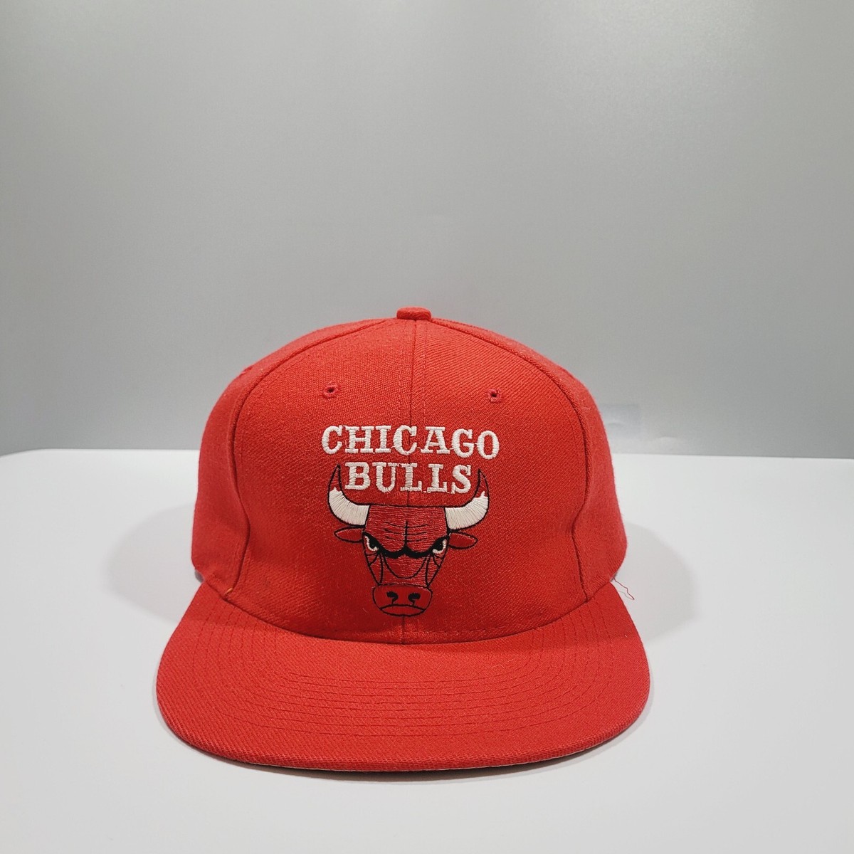 Chicago Bulls Hat Snapback Mens Red Vintage Plain Logo NBA