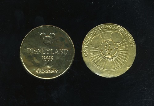 DISNEYANA-Convention 1993 -2 chocolate coins.. still wrapped.