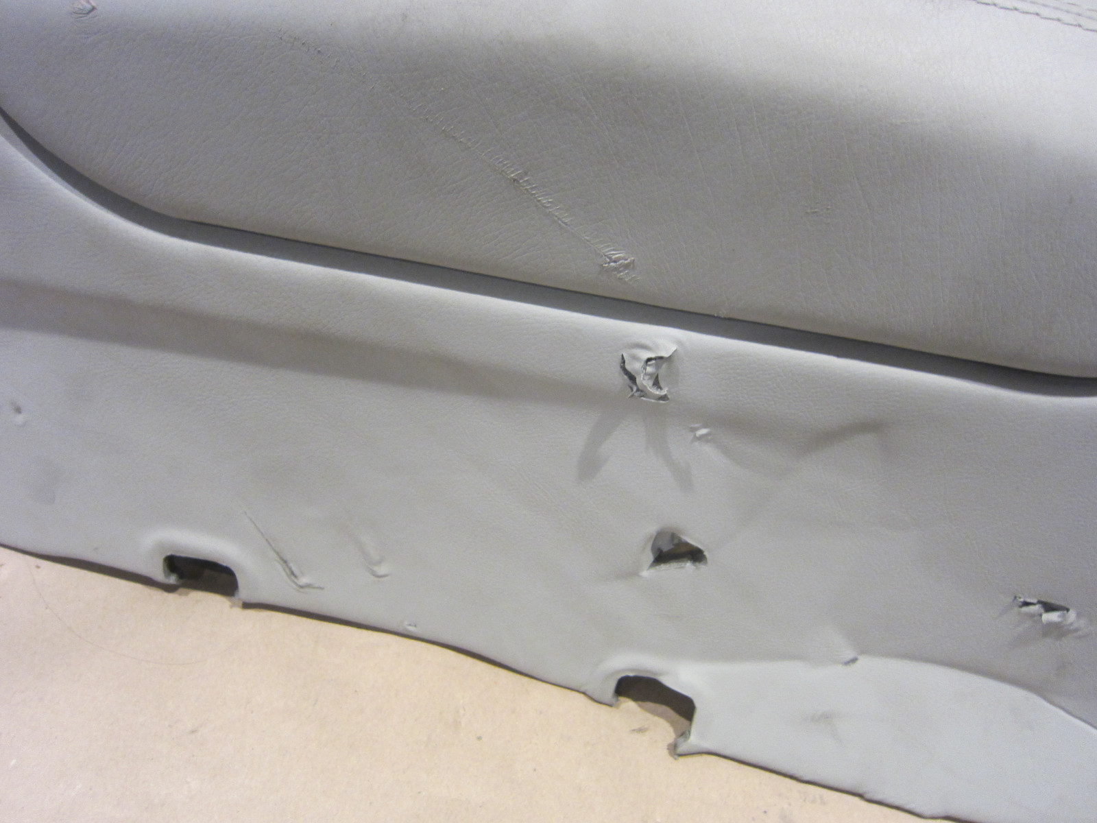 Maserati Quattroporte - Tunnel Cover Console Grey - P/N 981432408