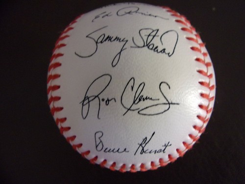 Collectible Red Sox Signed Baseball In Plastic Case - Picture 6 of 9