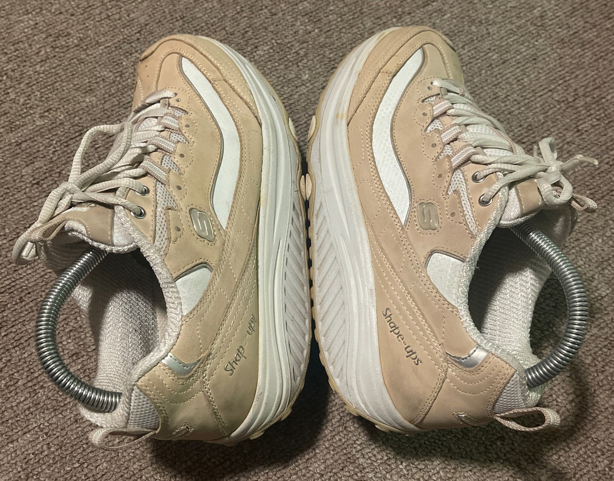 Womens Size 8 2010 Skechers Shape Ups Beige Walking Toning