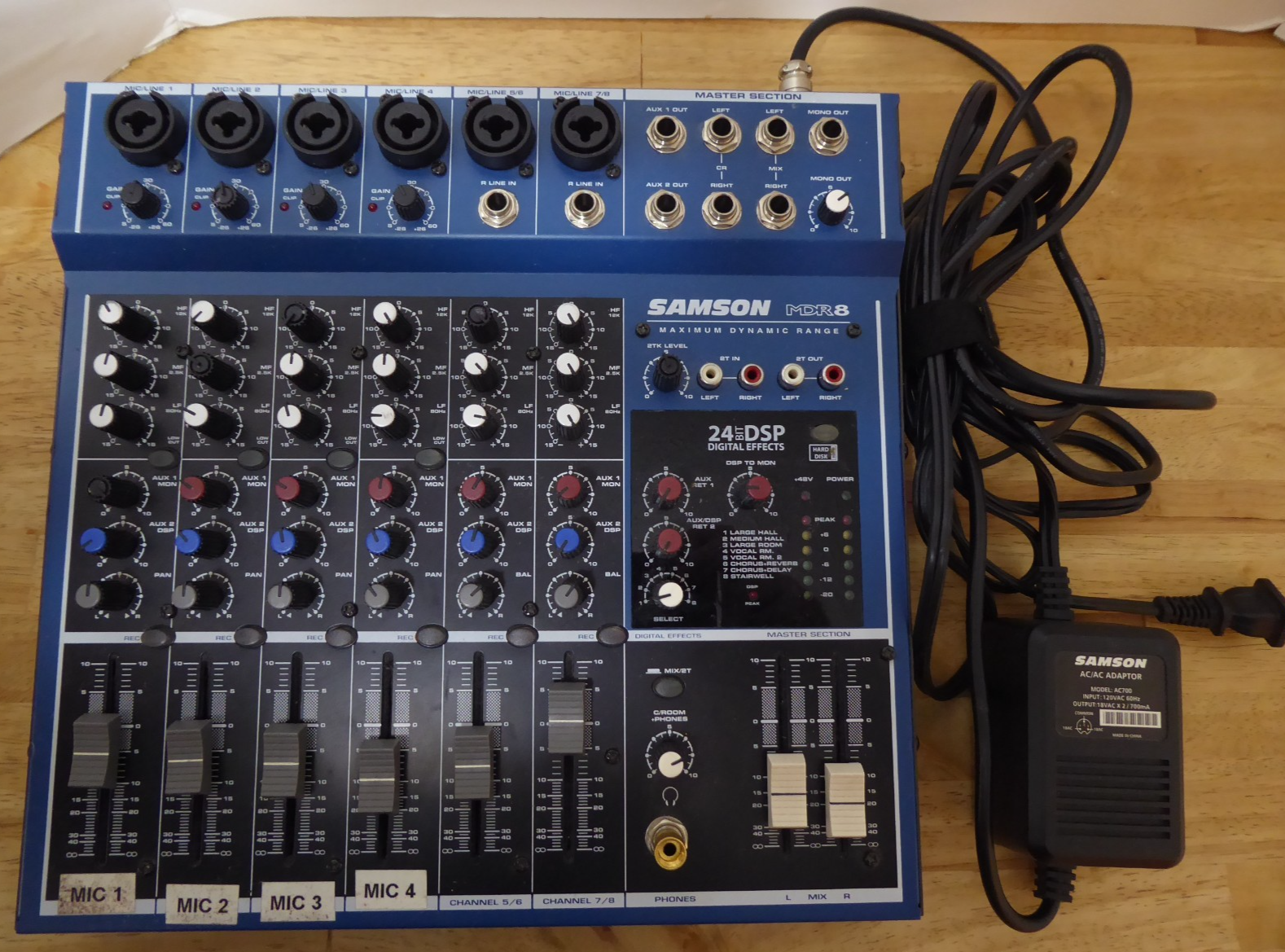 Samson MDR8 8 Channel Stereo Audio Line Mixer & AC Adaptor Maximum ...