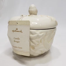 Hallmark Pumpkin Spice Candle Jar Acorn Leaf White Ceramic Fall Autumn Decor