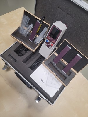 Mitutoyo Surftest SJ-210 roughness tester set