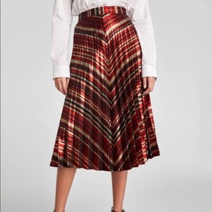 gold pleated skirt zara