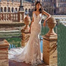Sexy Mermaid Wedding Dresses V-Neck Spaghetti Straps Lace Appliques Bridal Gowns