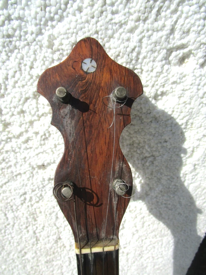 GRETSCH 17 FRET TENOR BANJO, 192O'S, 11" HEAD, TONE RING. INLAYS - Image 2 of 4