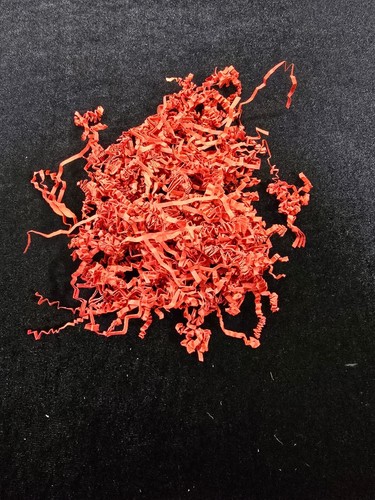 600G CRINKLE SHREDDED PAPER RED Zig Zag Kraft Gift Hamper Filler Shred Packaging - Picture 2 of 4