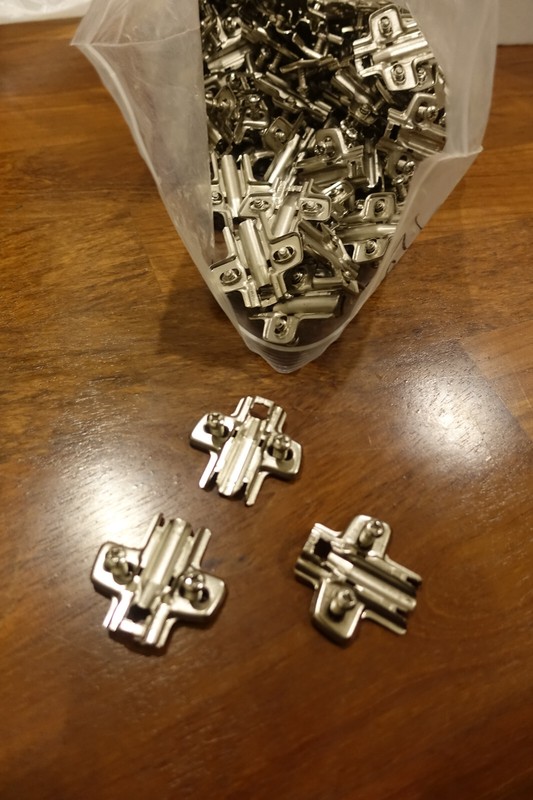 100x Hettich HT90716526 Sensys 1.5mm Plates Wood Screws Cam Adj Novisys Intermat