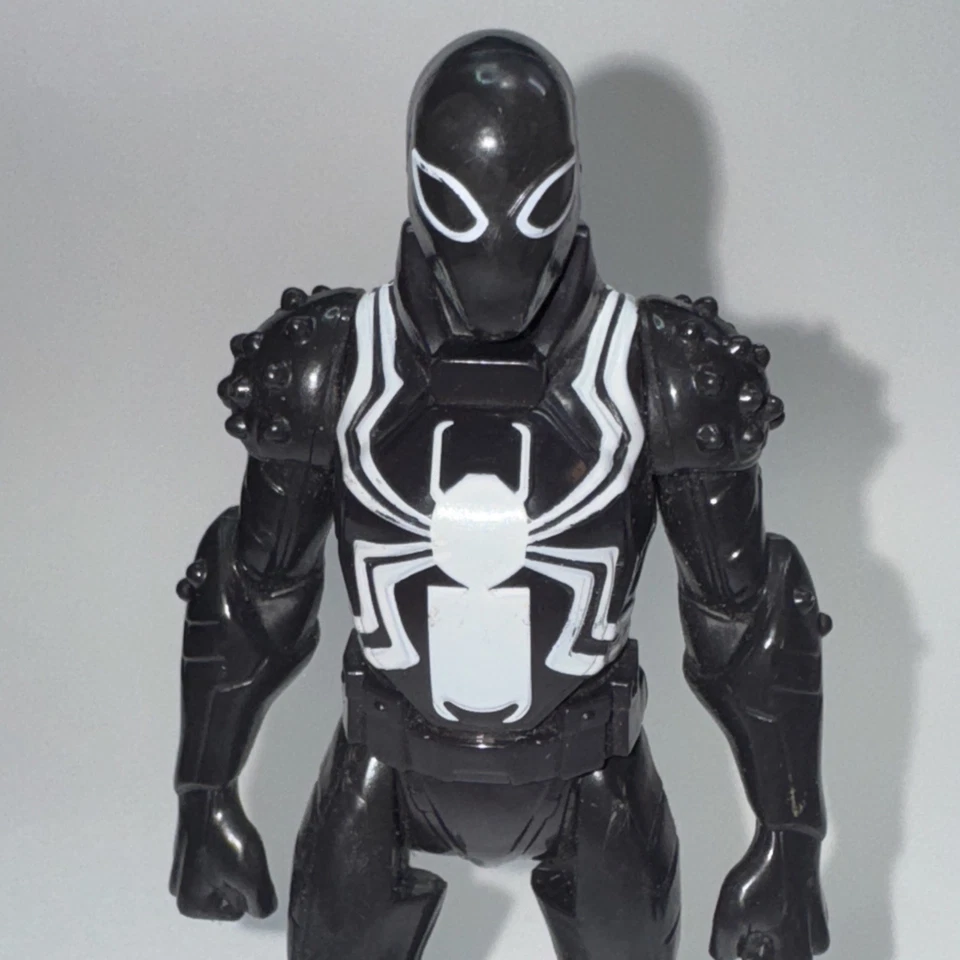 Ultimate Spider-Man Web-Warriors Agent Venom - 6 pulgadas de alto (Hasbro, 2014) Foto 2 de 4