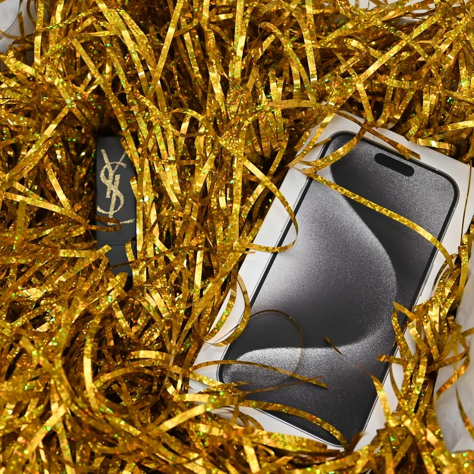 DISCO FEVER Metallic Silver Shred | 8Oz (1/2 Lb) Laser-Cut Party Filler | Shimme - Image 3 of 4