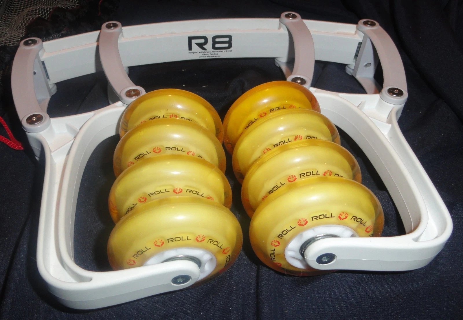 ROLL Recovery R8 Alpine White Deep Tissue Massage Roller Used Excellent