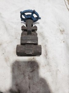Velan S-2074B-02TY Manual Steel Socket Weld Globe Valve 1/2'' 800 A105N