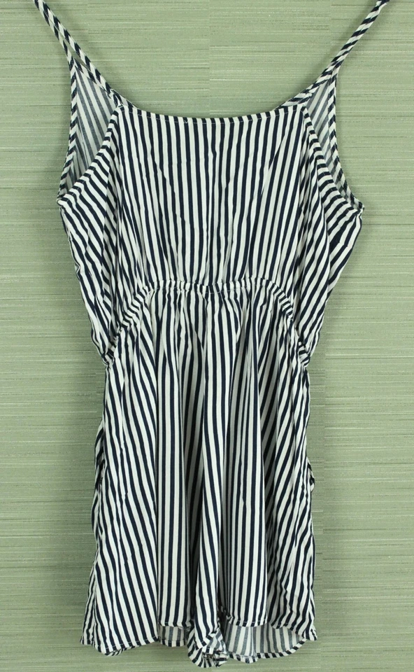 Kurzer Jumpsuit/Overall gr.38 in Weiß/Blau gestreift - Bild 3 von 3