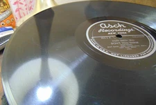 78RPM Asch 353-3 Stuff Smith - Dont You Think / Desert Sands, above average V+E-