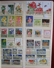 STAMPS LOT WORLDWIDE SERIES FLOWERS  MNH**  (L48707)