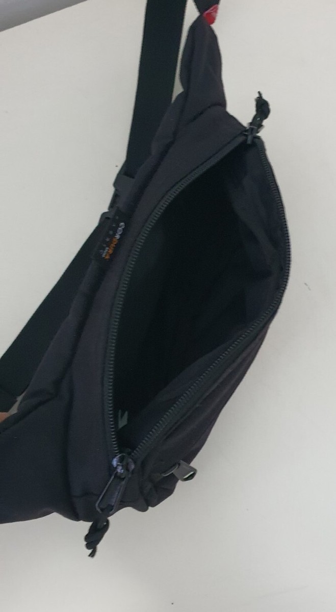 SS21 Supreme Vampire Boy black waist bag Water resistant artwork