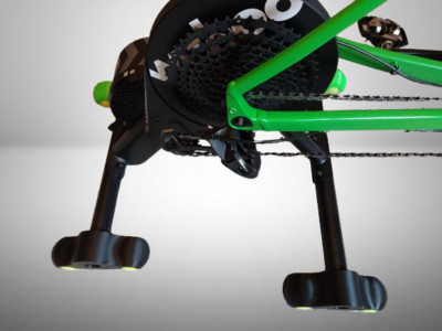 Wahoo Kickr Core Tennisballfüße incl. gebrauchte Tennisbälle, Rocker Plate Feet