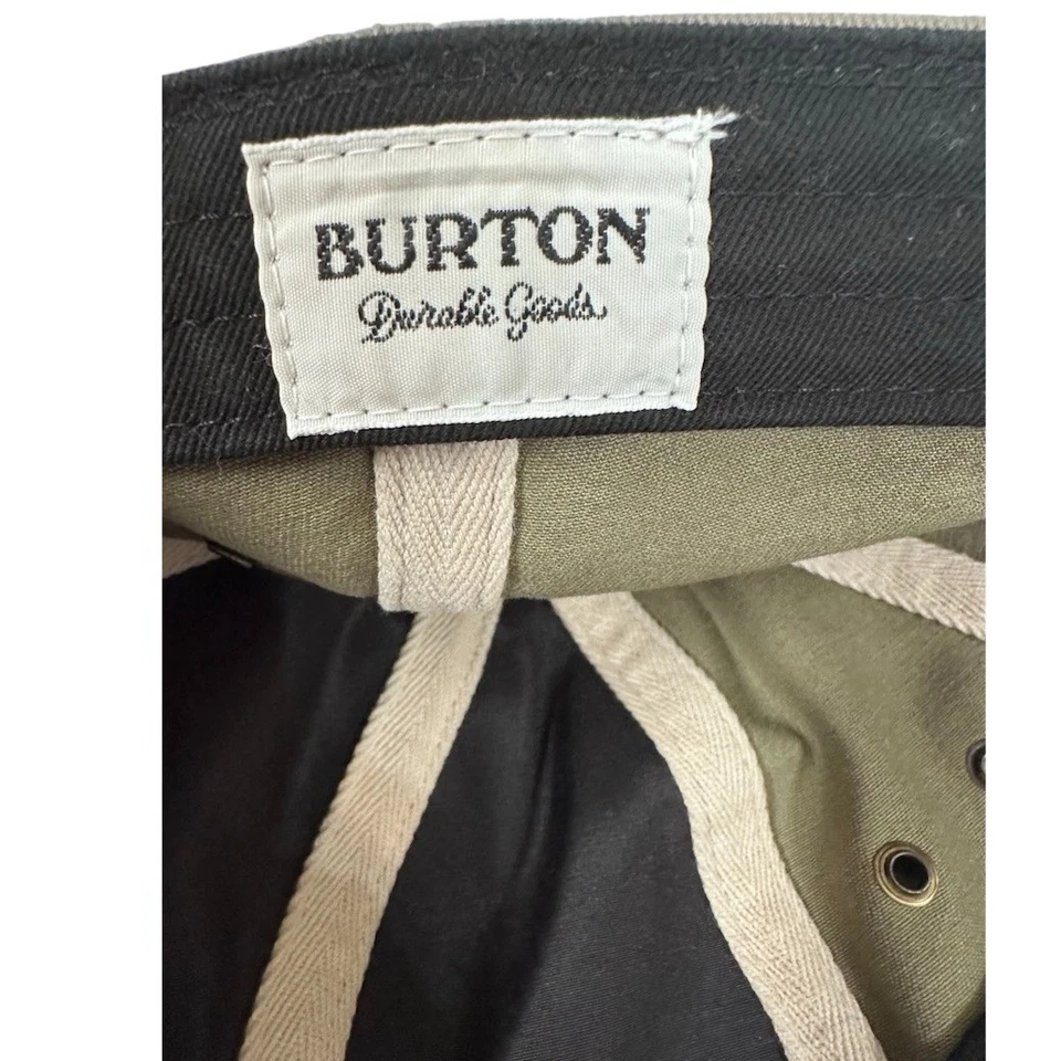 Sombrero ajustable Burton Rad Dad ala plana de cuero con tirantes Foto 4 de 4