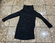 Pre Owned Woman’s AB Studios Long Sleeve Oversized Acrylic Turtleneck Size M