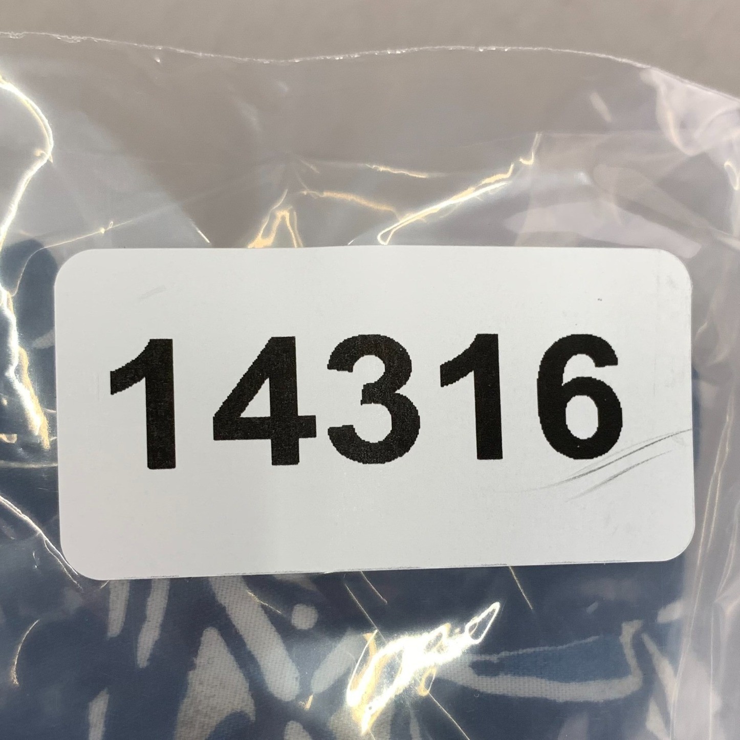 AFTCO Bluewater Camp Shirt Mens Blue Pineapple Swordfish AOP Aloha USA Rayon