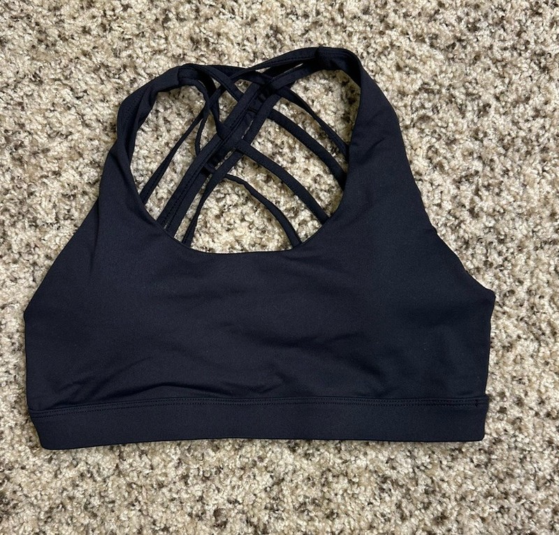 GB Women’s Black Sports Top Size Medium