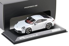 Minichamps 1:43 Porsche 911 (992 II) Carrera Ice Gray Diecast Model Car