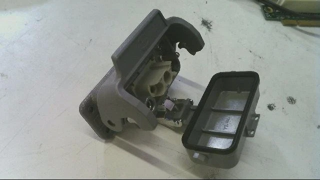 Обжимное гнездо модуля Harting Han C 40A 500 В 09-14-003-3101 с корпусом Han-Drive - Изображение 2 из 4