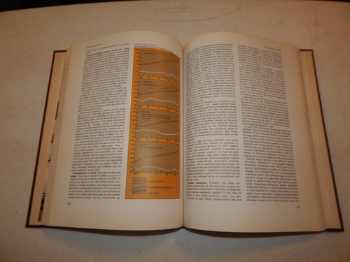1972 BRITANNICA YEARBOOK OF SCIENCE AND THE FUTURE BOOK ENCYCLOPAEDIA BENTON - Picture 3 of 3
