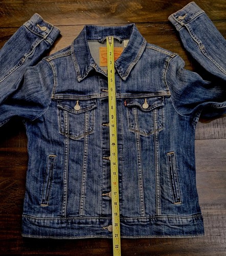 Levi Lightly Distressed Denim Blue Jean Trucker Jacket Red Tab Women's Size M - Picture 11 of 14