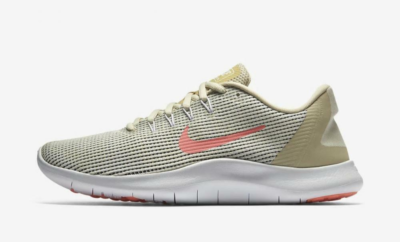 adidas yeezy 700 v2 triple black