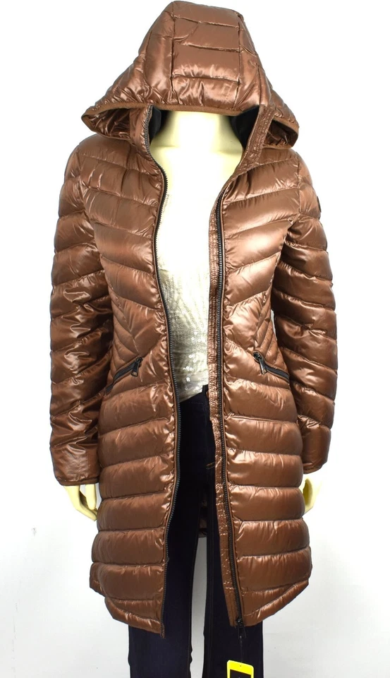 Andrew Marc Women's Packable Lightweight Down Coat/Jacket Size S - Image 2 of 4