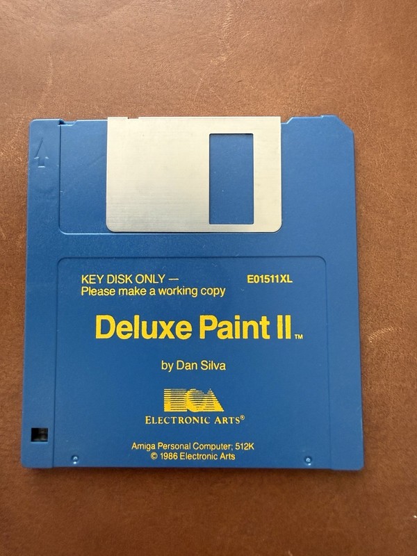 Amiga Utility Software Bundle Deluxe Paint II Scala Prodata Cover Disks. Tested.