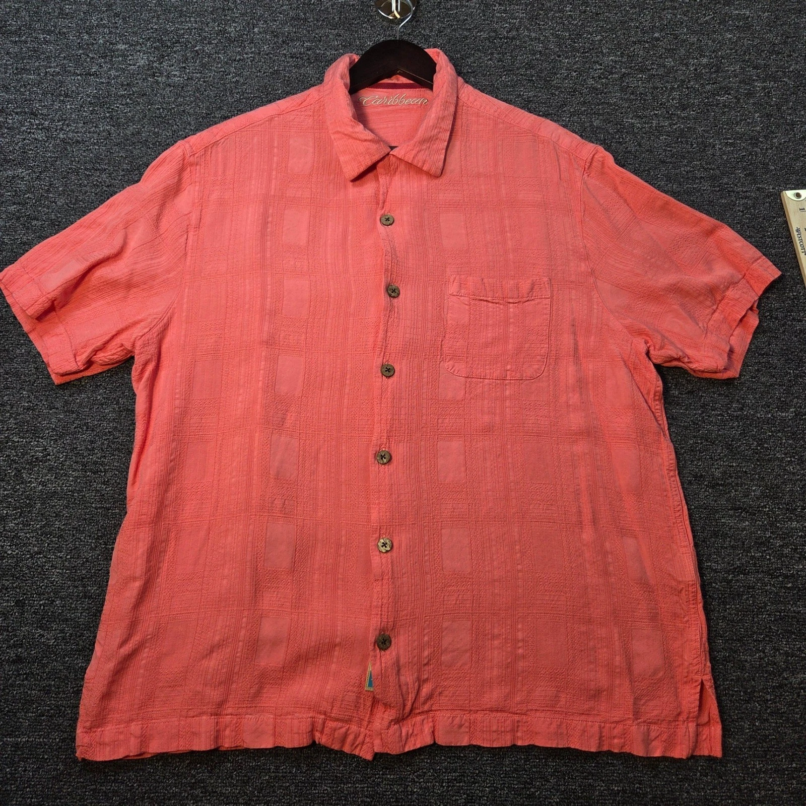 Caribbean Button Down Shirt Mens XL Coral Textured Short Sleeve Rayon Tropical