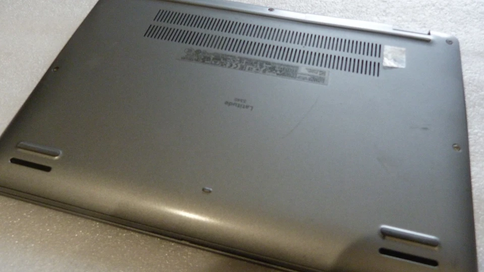 Dell Latitude 3340 · i5-1335U · 8GB · 256GB, photo 2 of 5