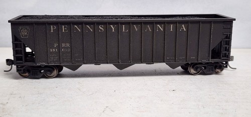 Pennsylvania RR 3 bahías tolva 181019 con carga Kadee metal rueda desgastado Bowser | Zustand: Used