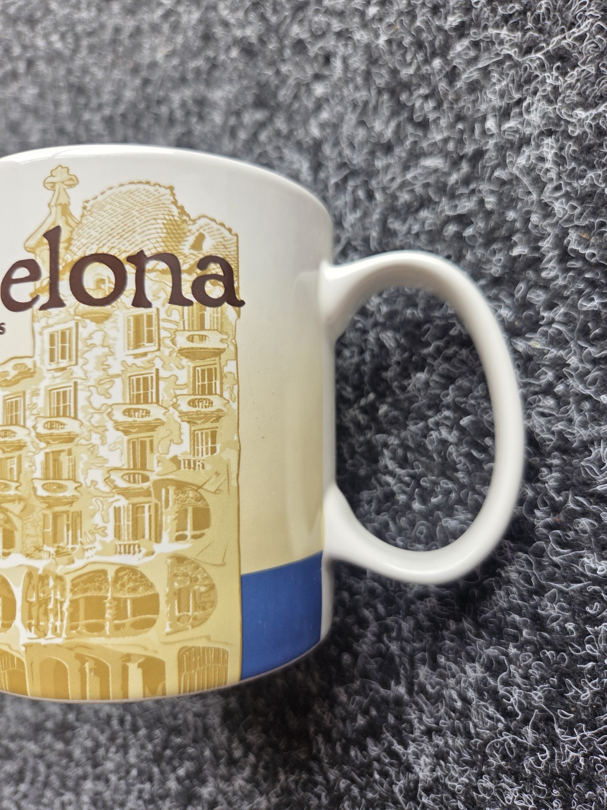 Starbucks Global Icon Series Barcelona City Mug – Great Condition – Collectible image 4