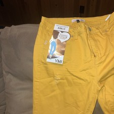Women  s YMI WANNA BETTA BUTT Distressed Skinny Jeans Size 13 new with tags