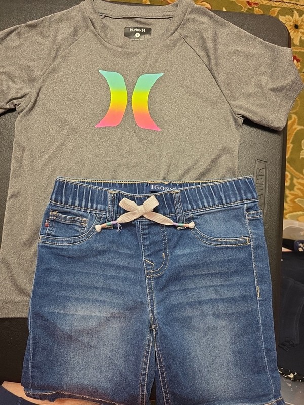 Girls Sz 7-8 Hurley Top And Igoss Mid Shorts
