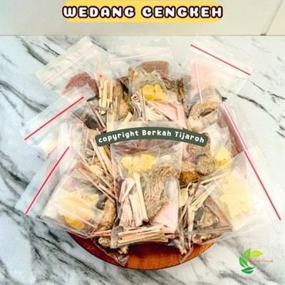 Himalayan Salt Palm Sugar Clove Blend Dried Herbal Infusion For Brewing